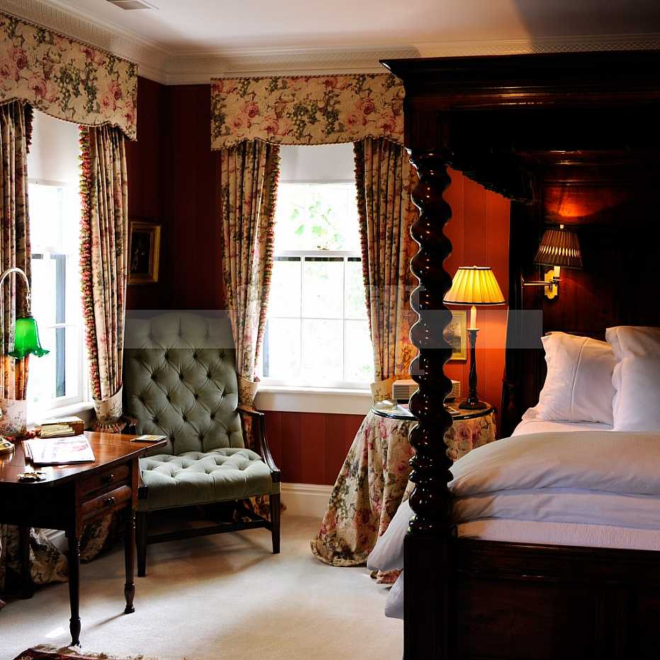 Charlotte Inn